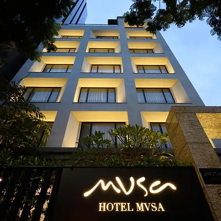 Hotel Mvsa+Michelin 2 Starred Molino de Urdàniz